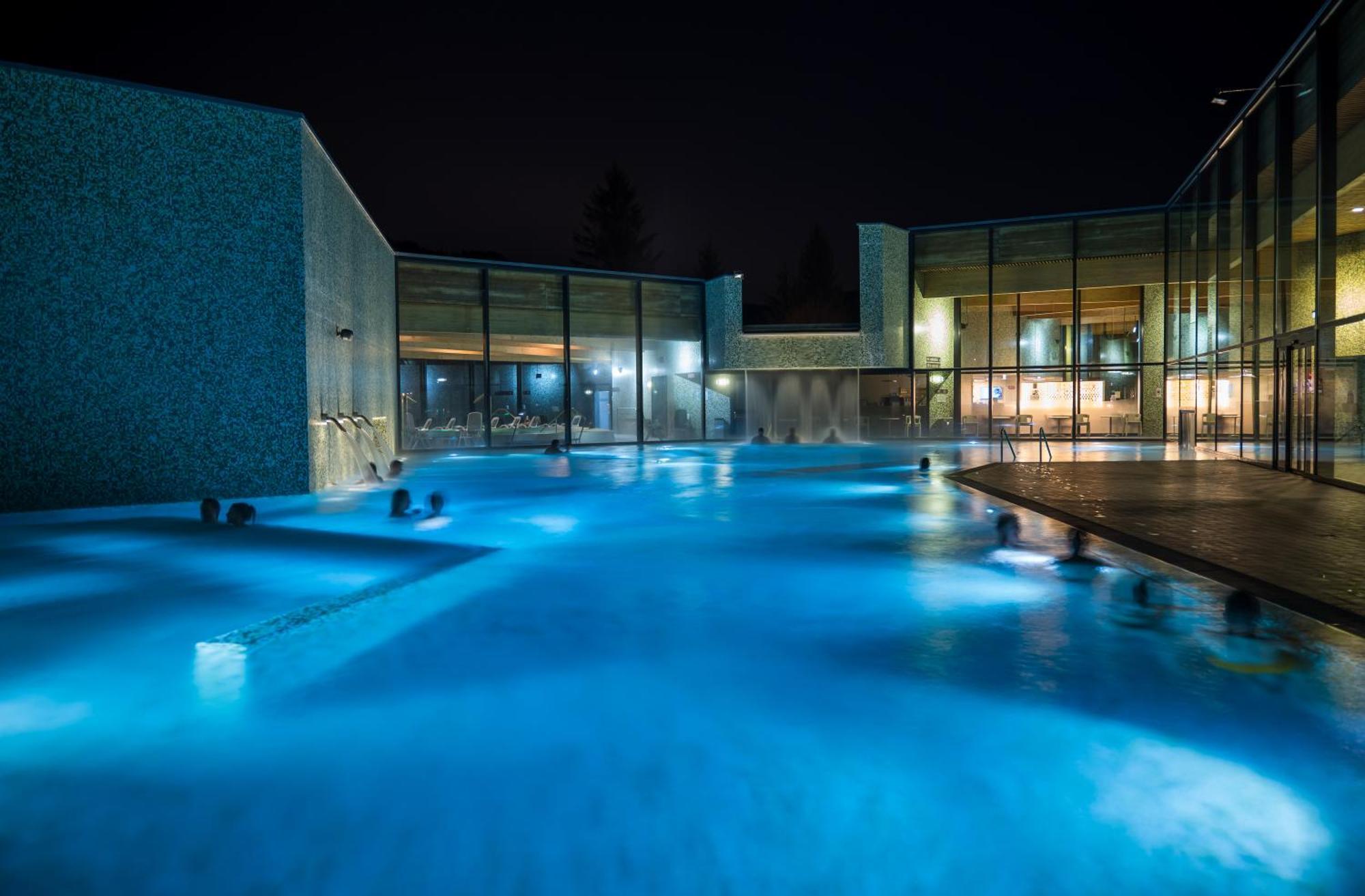 Residence Le Sapin & Bains De La Gruyere Charmey Kültér fotó